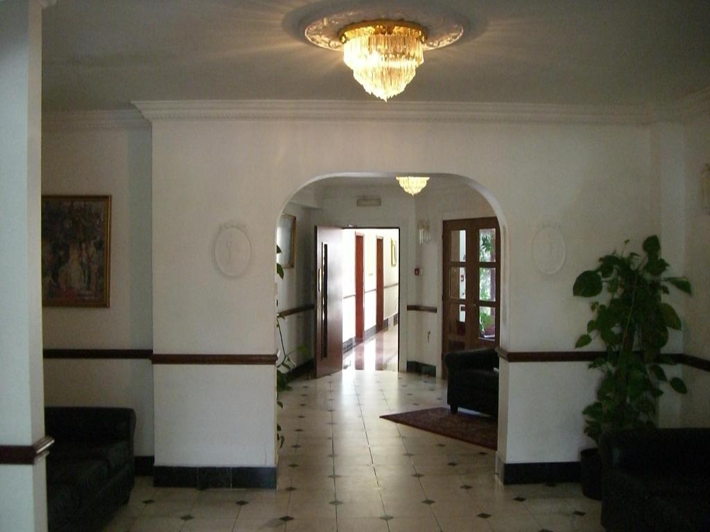 Kings Paget Hotel West Drayton  Экстерьер фото