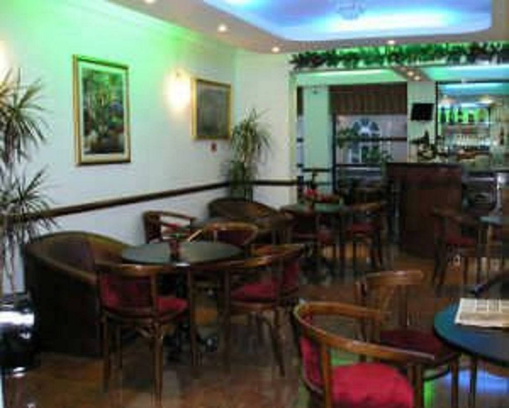 Kings Paget Hotel West Drayton  Экстерьер фото