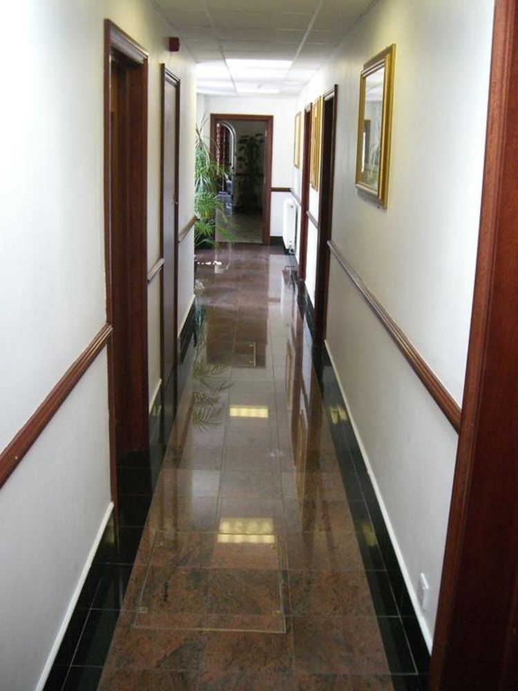 Kings Paget Hotel West Drayton  Экстерьер фото