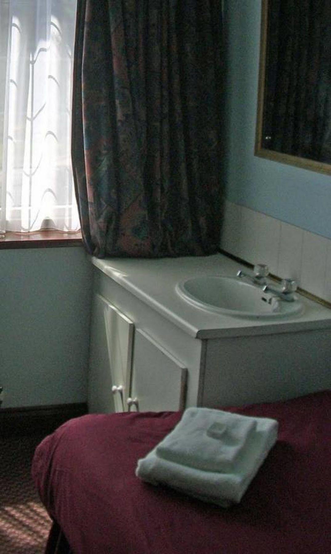 Kings Paget Hotel West Drayton  Экстерьер фото